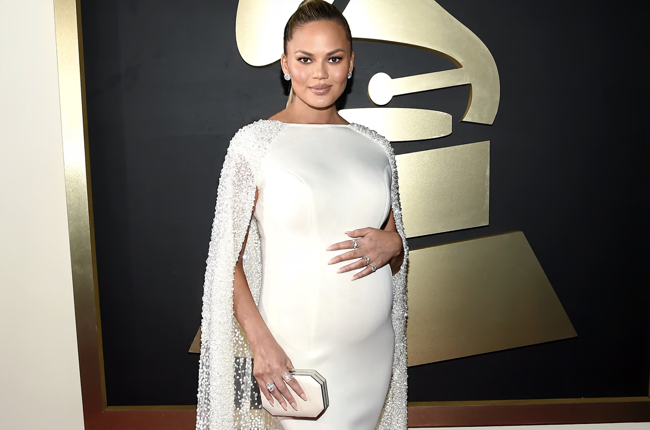 estilo maternal, moda, maternidad, Chrissy Teigen